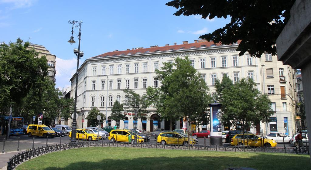 Classic Central Apartment Budapeste Exterior foto