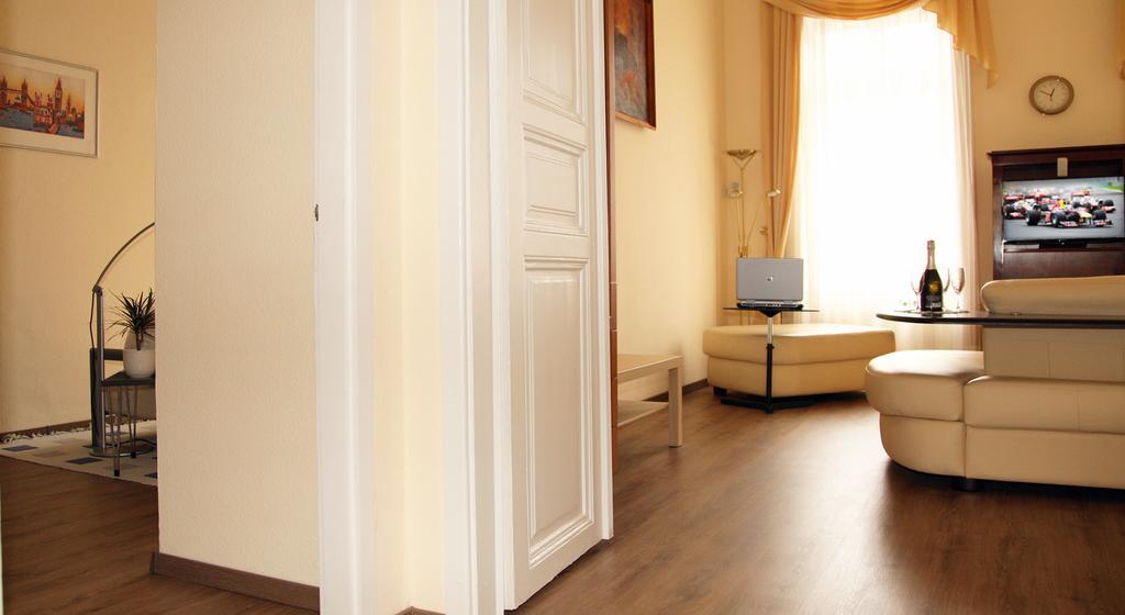 Classic Central Apartment Budapeste Quarto foto