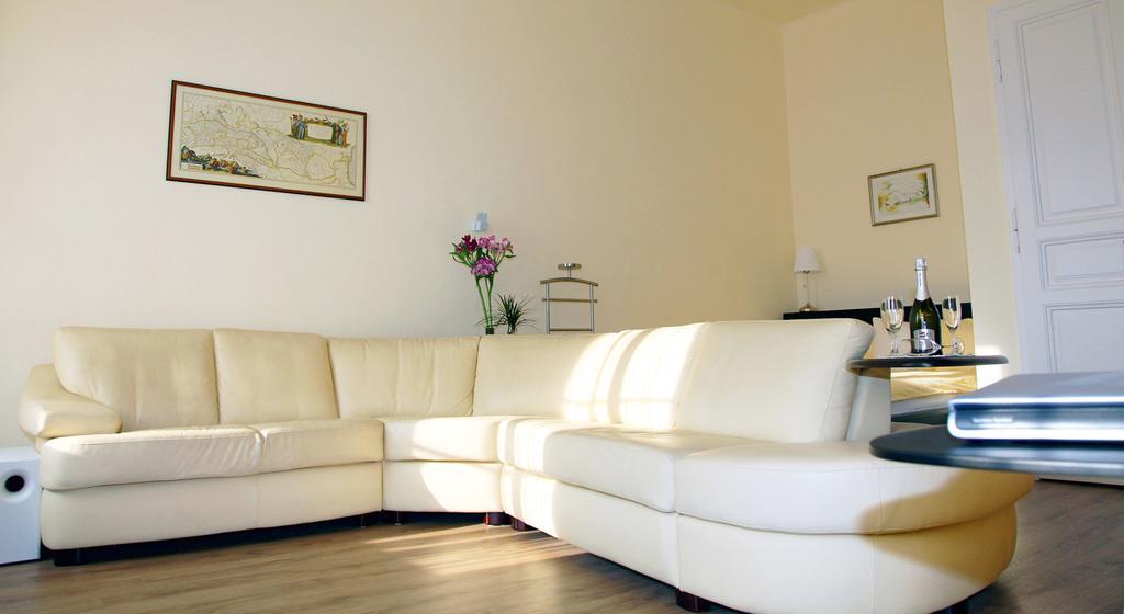 Classic Central Apartment Budapeste Quarto foto
