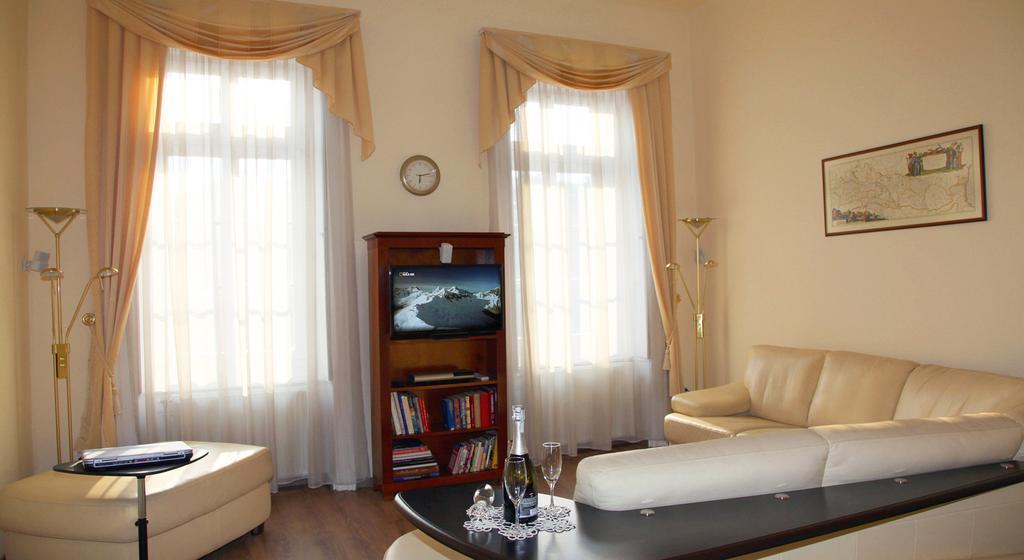 Classic Central Apartment Budapeste Quarto foto